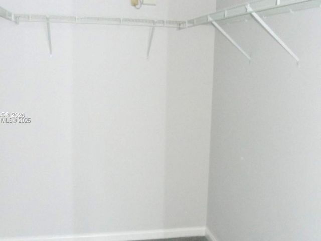 Home for sale at 575 SE 29th Dr - photo 5724661