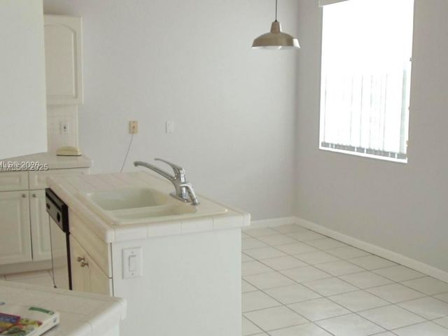 Home for sale at 575 SE 29th Dr - photo 5724665