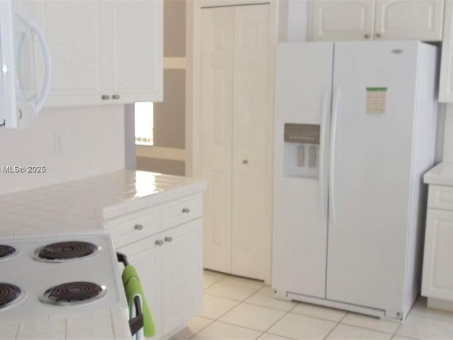 Home for sale at 575 SE 29th Dr - photo 5724666