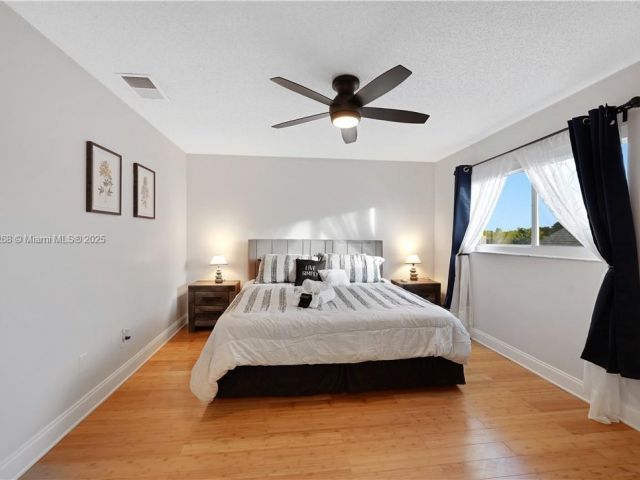 Home for rent at 6863 SW 104th Ct - photo 6186270