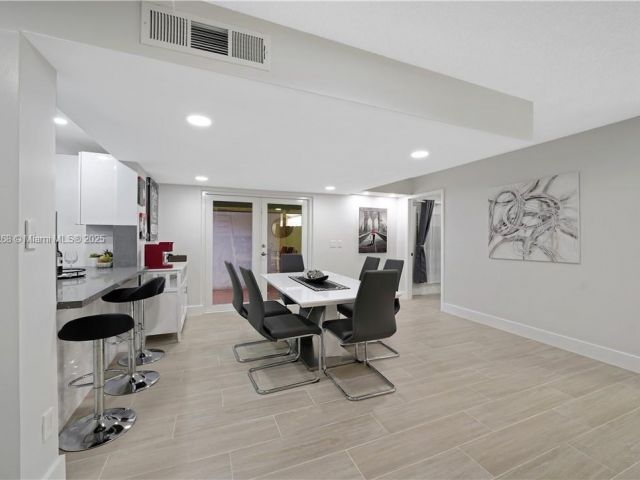 Home for rent at 6863 SW 104th Ct - photo 6186280