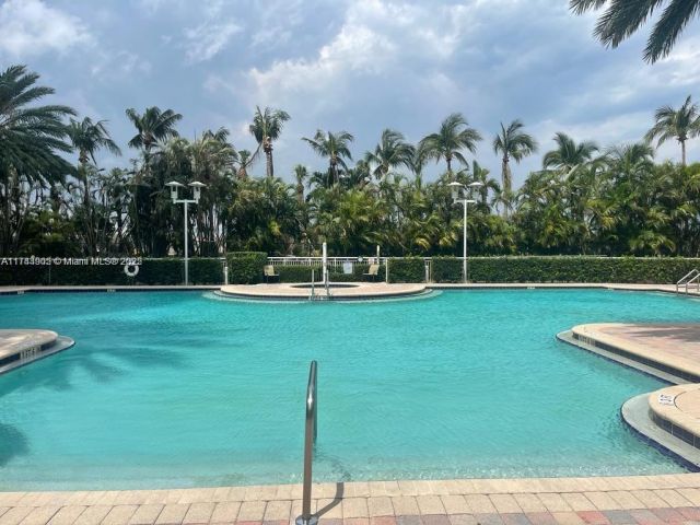 2-bedroom condo for sale in Hallandale Beach - 1755 E Hallandale Beach Blvd MEZ7E - MondialRealty
