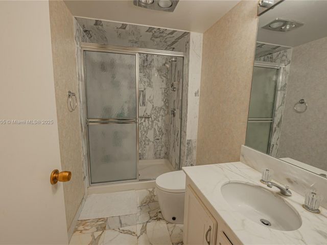 Apartment for rent  Unit #14D - photo 5577920
