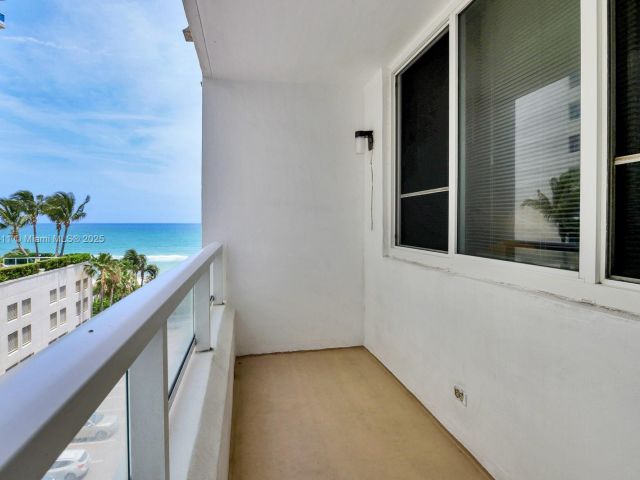 Apartment for sale  Unit #724 - photo 5714528