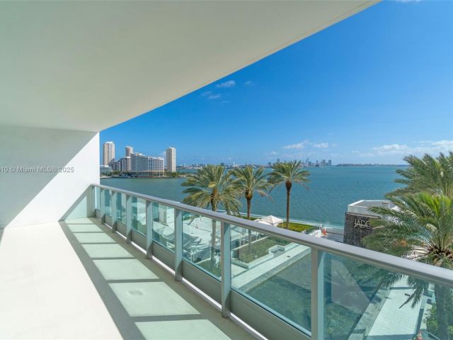 Apartment for sale  Unit #1007 - photo 5700905