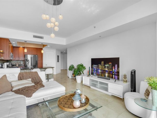 Apartment for sale  Unit #1804 - photo 5790383