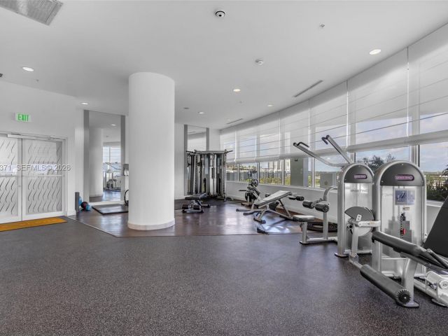 1-bedroom condo for sale in Fort Lauderdale - 315 NE 3rd Ave 1804 - MondialRealty