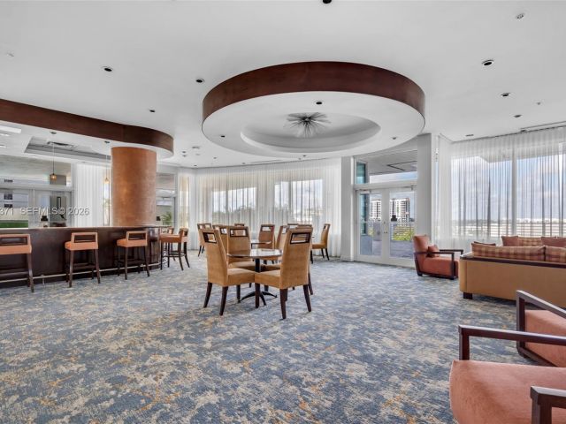 1-bedroom condo for sale in Fort Lauderdale - 315 NE 3rd Ave 1804 - MondialRealty