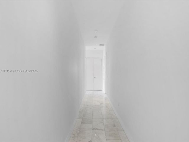Apartment for sale  Unit #5101 - photo 5612384