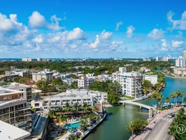 condo for rent in Miami Beach - 2301 Collins Ave 1629 - MondialRealty