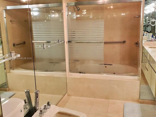 Apartment for sale  Unit #1902 - photo 5689124