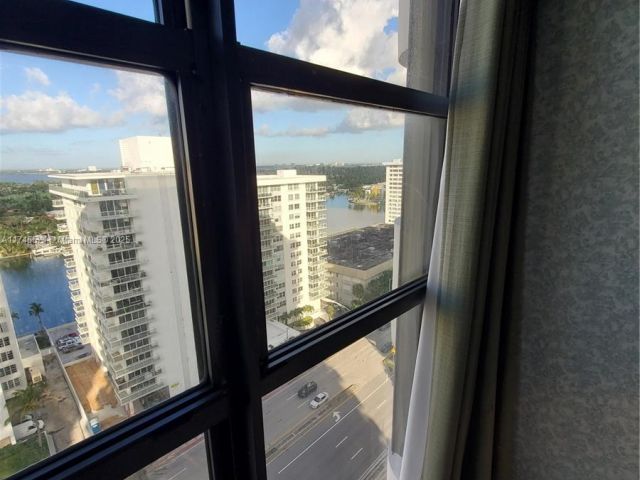 Apartment for sale  Unit #1902 - photo 5689126