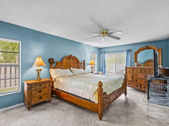 Home for sale at 2195 NW 14th Street - photo 5880032