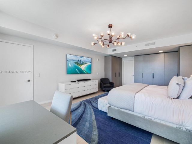 Apartment for sale  Unit #304 - photo 5610303