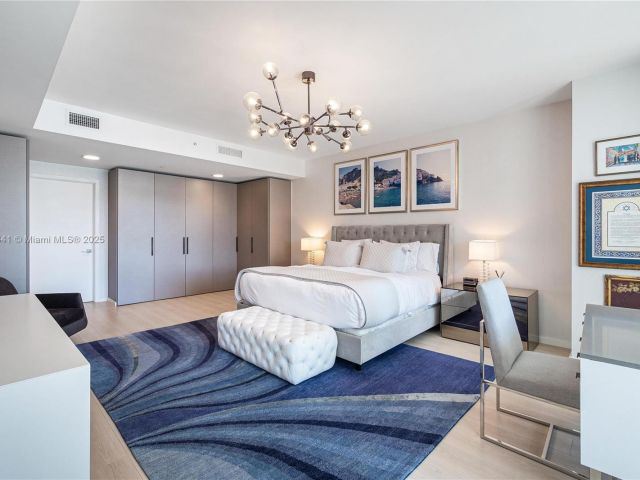 Apartment for sale  Unit #304 - photo 5610304