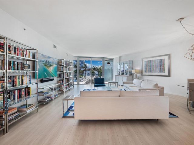 Apartment for sale  Unit #304 - photo 5610311