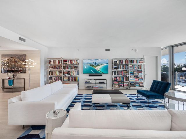 Apartment for sale  Unit #304 - photo 5610318