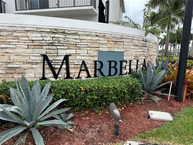 Home for rent at 848 SE 17th St 0 - photo 5841058