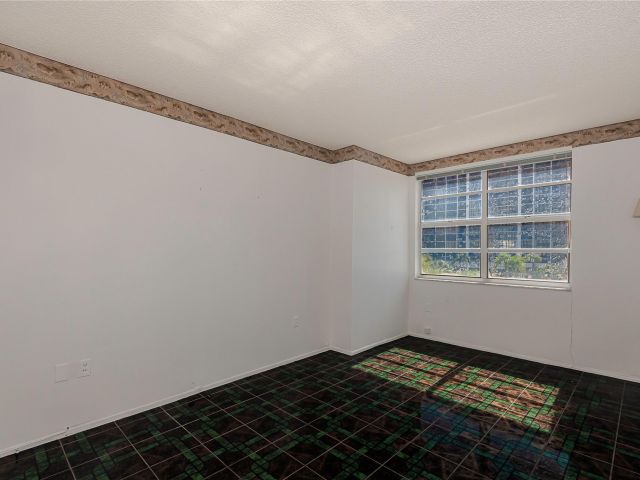 Apartment for sale  Unit #2E - photo 5676625