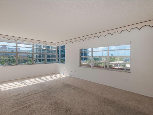 Apartment for sale  Unit #2E - photo 5676636