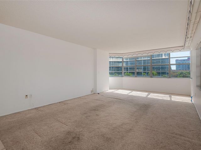 Apartment for sale  Unit #2E - photo 5676637