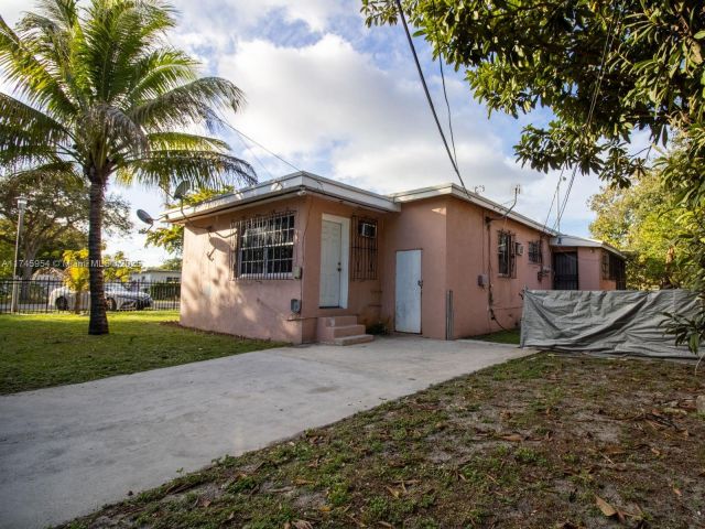 Home for sale at 13493 NW 8th Ave - photo 5535854