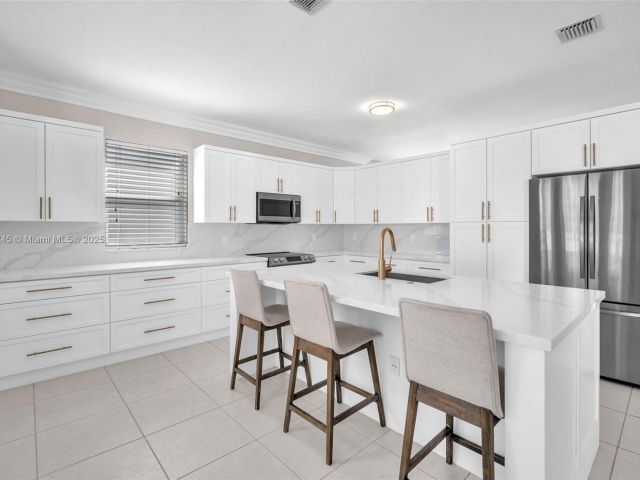 Home for sale at 1447 NW 159th Ln - photo 6250434