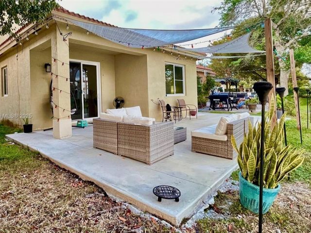 Home for sale at 3772 NE 9th Ct - photo 6118314