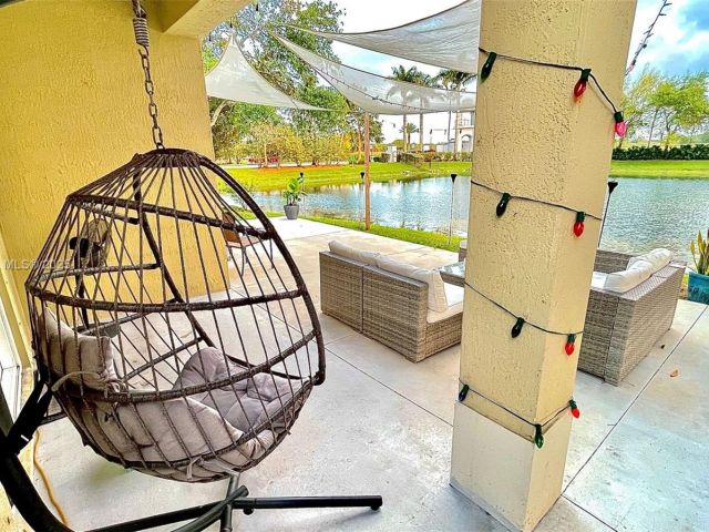 Home for sale at 3772 NE 9th Ct - photo 6118316