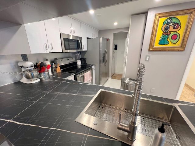 Apartment for rent  Unit #2804 - photo 5607164