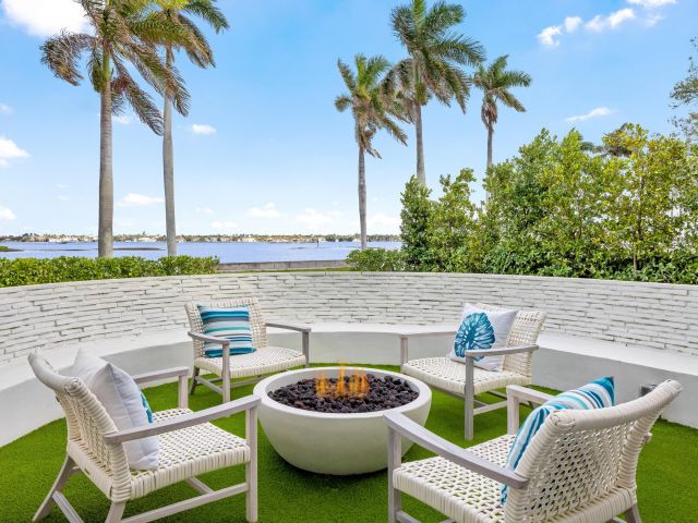 Home for sale at 2745 S Flagler Drive - photo 5751221