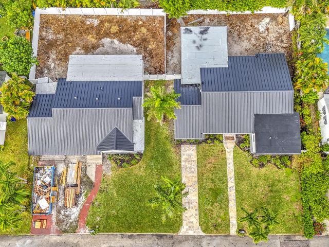 Home for sale at 215 32nd Street - photo 6910807