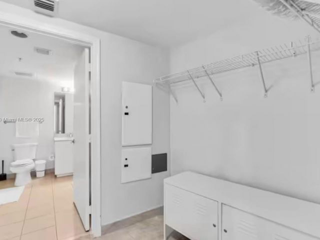 Apartment for rent  Unit #3405 - photo 5652361