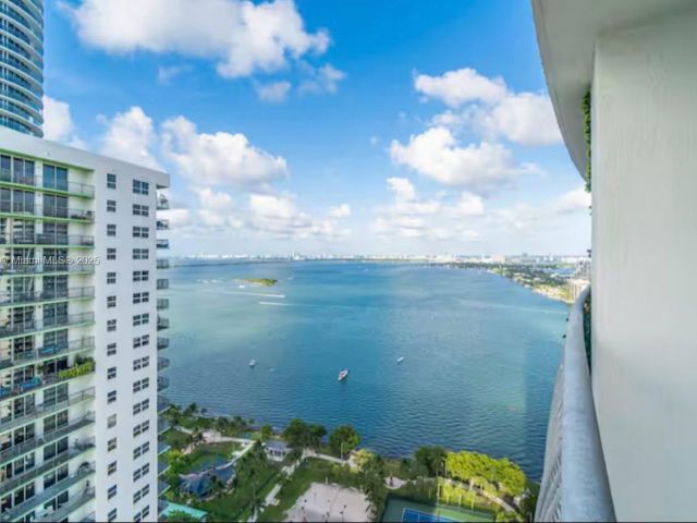 Apartment for rent  Unit #3405 - photo 5652373