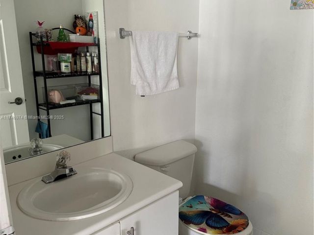 3-bedroom home for sale in Homestead - 11031 SW 246th St 0 - MondialRealty