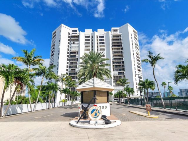 Apartment for sale  Unit #406 - photo 5670026