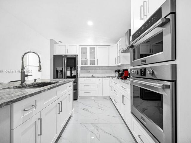 Home for sale at 1311 SW 139th Ct - photo 6054567