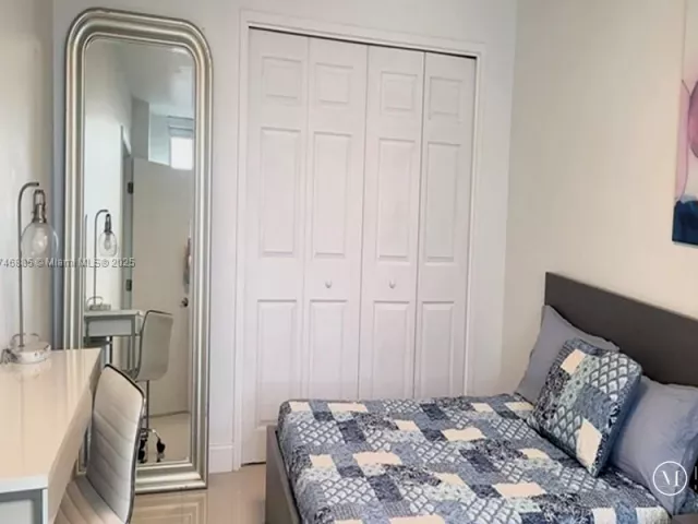 2-bedroom condo for rent in Hollywood - 3725 S Ocean Dr 1019 - MondialRealty