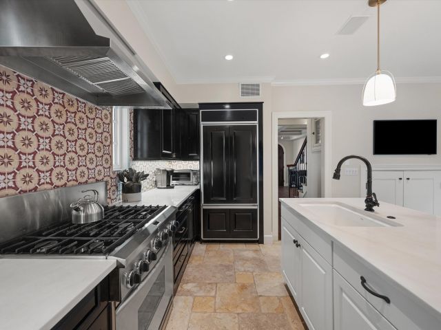 Home for sale at 2411 Aravale Road - photo 6405417