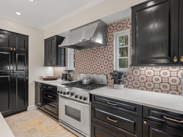 Home for sale at 2411 Aravale Road - photo 6405418