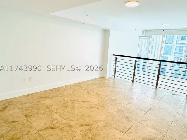 2-bedroom condo for sale in Miami - 41 SE 5th St 808 - MondialRealty