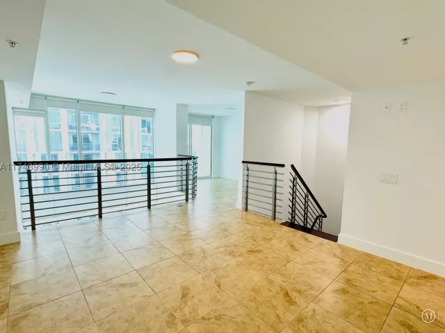 2-bedroom condo for sale in Miami - 41 SE 5th St 808 - MondialRealty