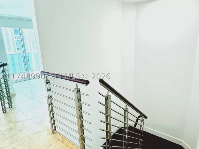 2-bedroom condo for sale in Miami - 41 SE 5th St 808 - MondialRealty