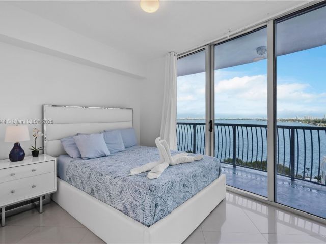 Apartment for sale  Unit #1602 - photo 5652001