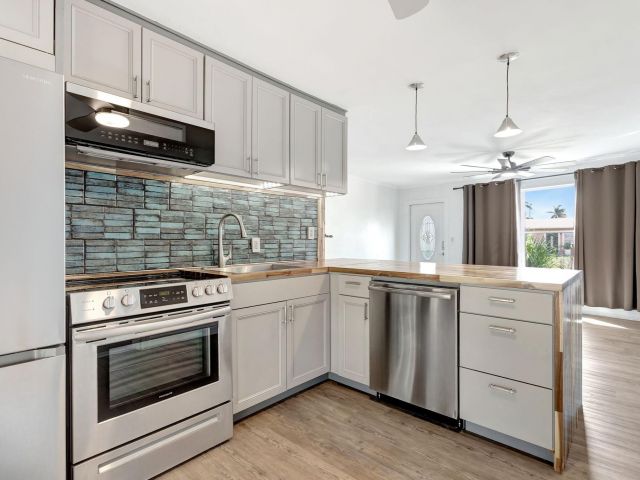 Home for sale at 1649 NE 31st Street - photo 6282404