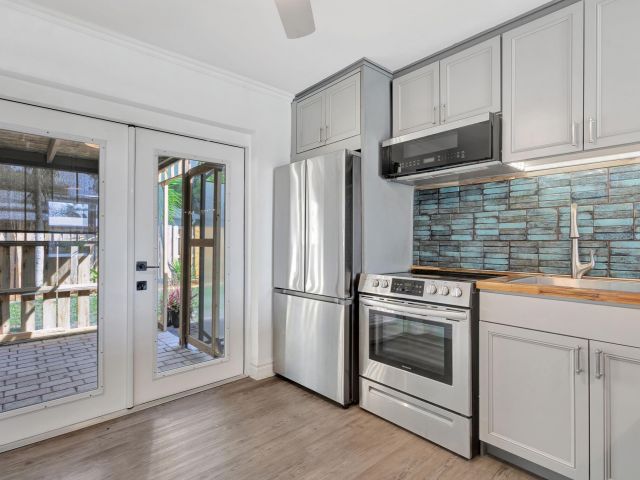 Home for sale at 1649 NE 31st Street - photo 6282405