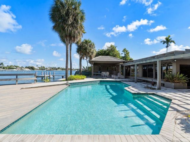 Home for sale at 765 N Shore Dr - photo 5517618
