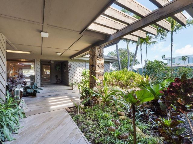 Home for sale at 765 N Shore Dr - photo 5517625