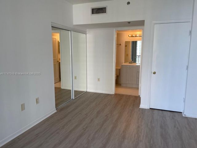 Apartment for sale  Unit #1600 - photo 5623372