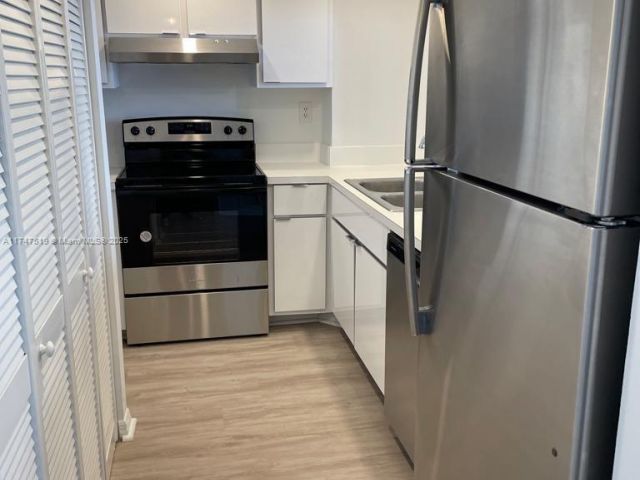 Apartment for sale  Unit #1600 - photo 5623378